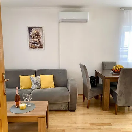 викендица братунац *