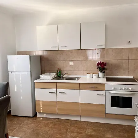 викендица братунац 펜션 *